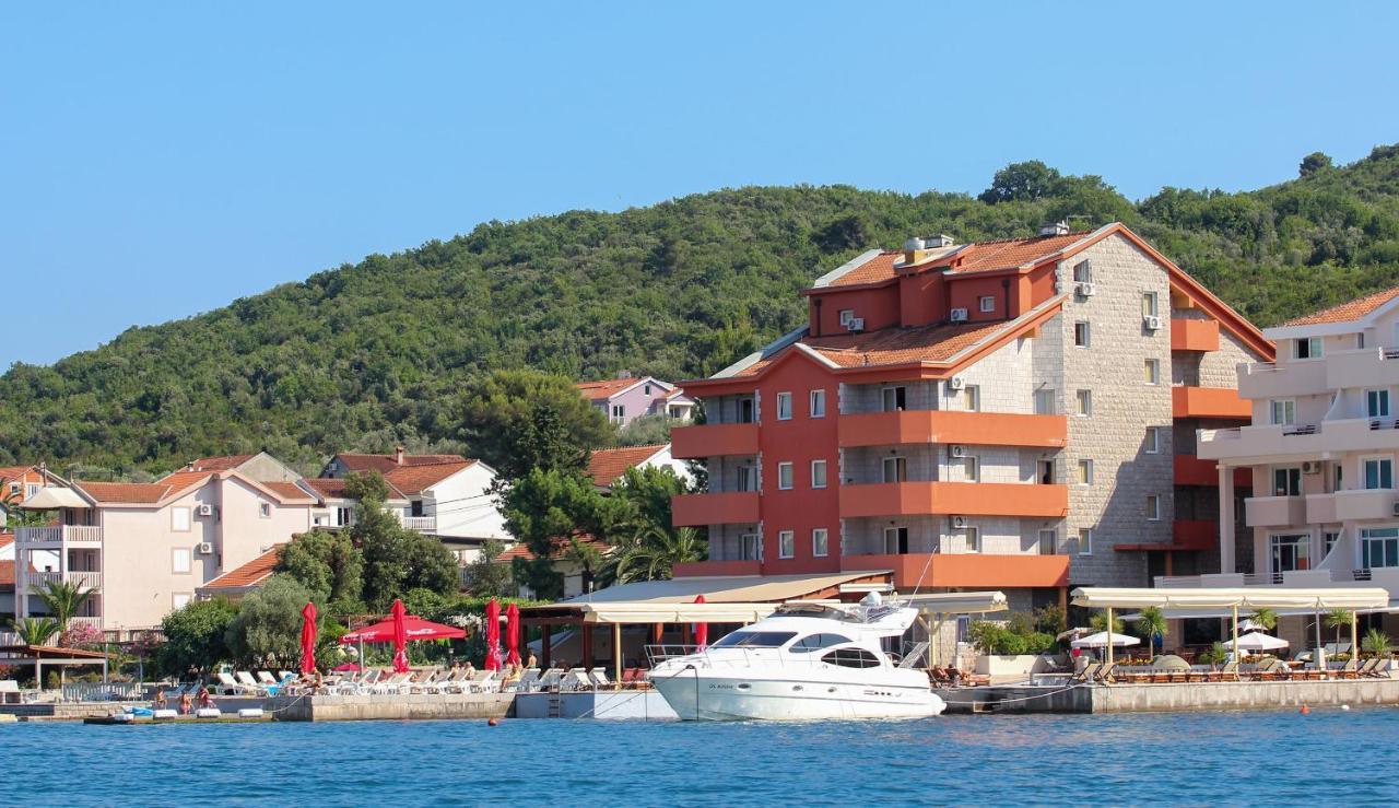 Apart Hotel Samardzic 蒂瓦特 外观 照片
