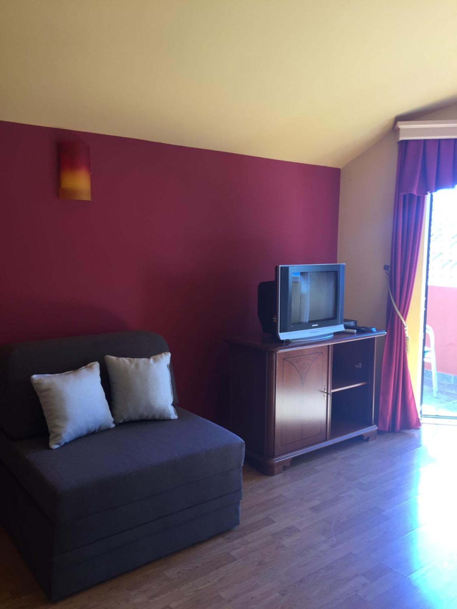 Apart Hotel Samardzic 蒂瓦特 外观 照片